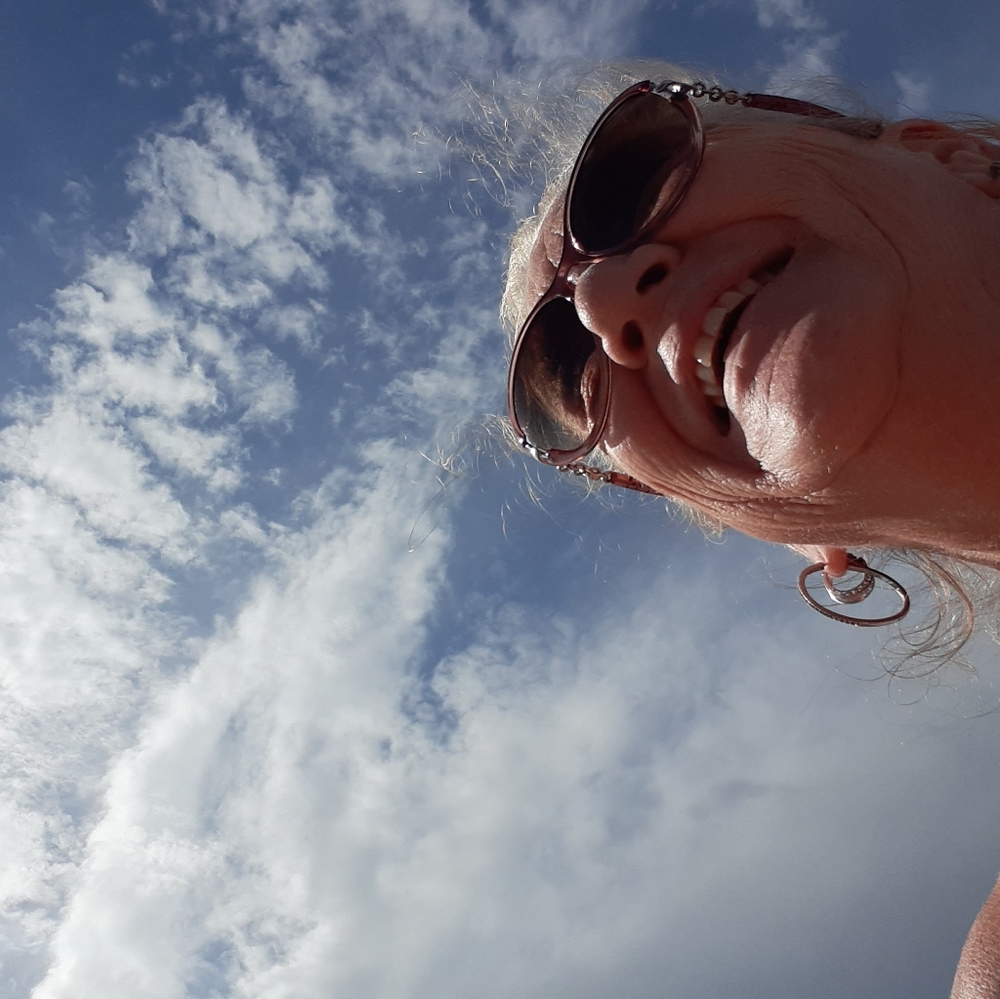 Meet your Posher, Debbie